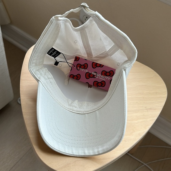 SHEIN White Hello Kitty Embroidered Cap - Picture 4 of 6